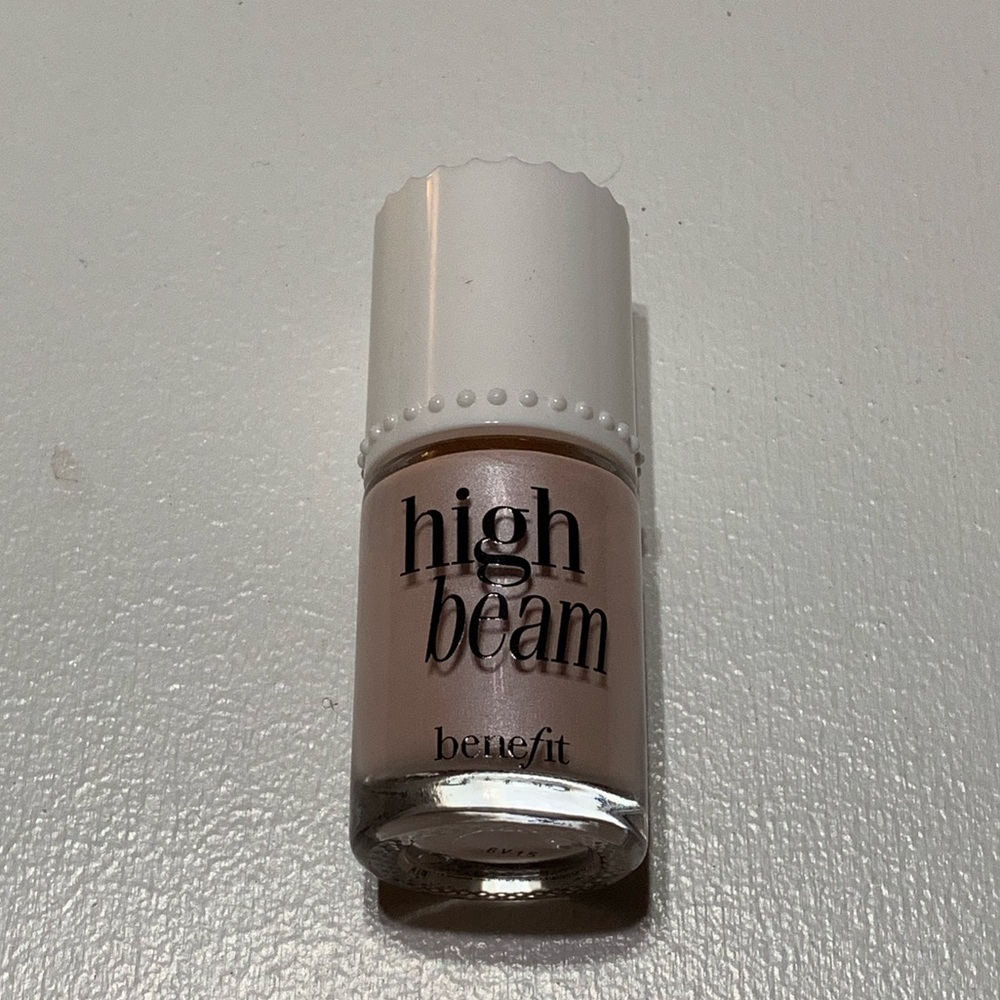 Benefit high beam liquid highlighter